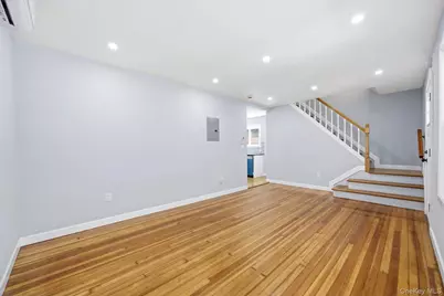107 E Saint Marks Place, Valley Stream, NY 11580 - Photo 7