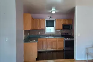 111-42 209th St, Queens Village, NY 11429 - Photo 3