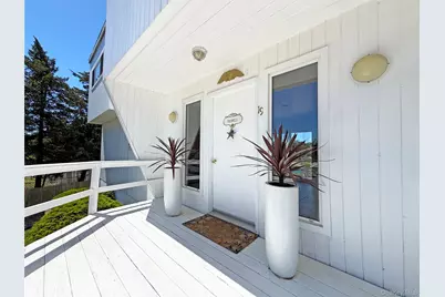 19 Cold Spring Court, Southampton, NY 11968 - Photo 7