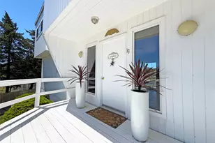 19 Cold Spring Ct, Southampton, NY 11968 - Photo 7