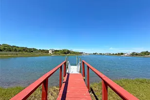 19 Cold Spring Ct, Southampton, NY 11968 - Photo 3