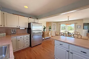 19 Cold Spring Ct, Southampton, NY 11968 - Photo 11