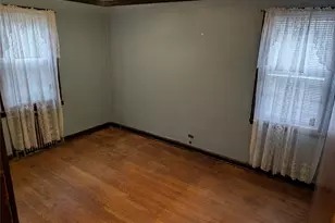 228 Morsemere Ave, Yonkers, NY 10703 - Photo 3