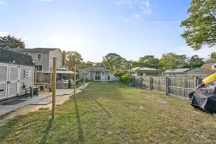 87 Biltmore Dr, Mastic Beach, NY 11951 - Photo 19