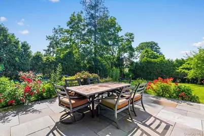22 Potters Lane, New Rochelle, NY 10805 - Photo 21