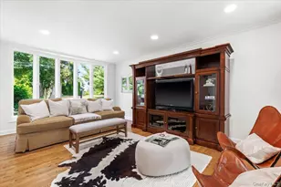 22 Potters Ln, New Rochelle, NY 10805 - Photo 11