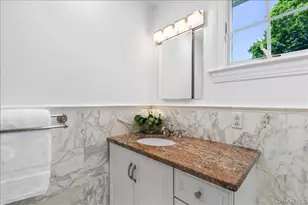 22 Potters Ln, New Rochelle, NY 10805 - Photo 13