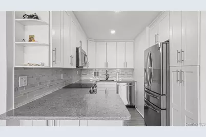 166-10 Powells Cove Boulevard #6C, Whitestone, NY 11357 - Photo 9