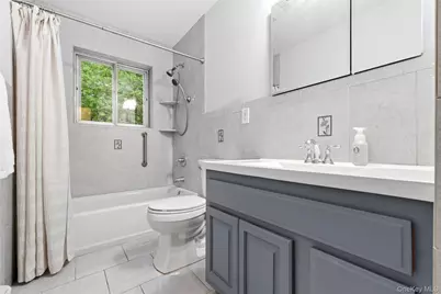 223 Newport Avenue, Tappan, NY 10983 - Photo 17