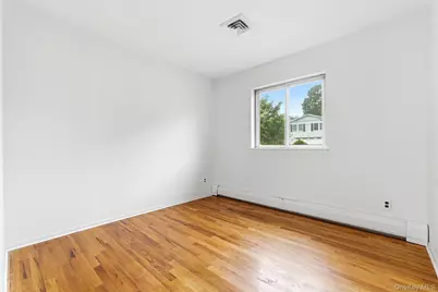 223 Newport Avenue, Tappan, NY 10983 - Photo 11