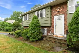 223 Newport Ave, Tappan, NY 10983 - Photo 3