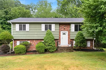 223 Newport Avenue, Tappan, NY 10983 - Photo 1