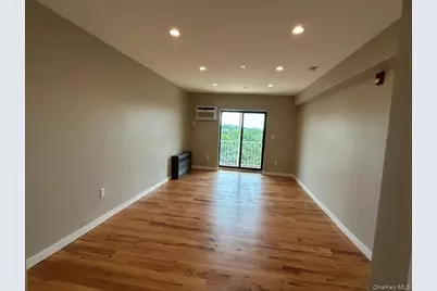 671 Bronx River Road #6G, Yonkers, NY 10704 - Photo 5