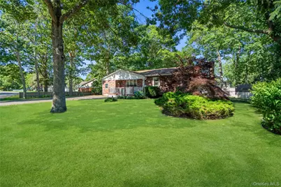 35 Corbin Avenue, Shirley, NY 11967 - Photo 3