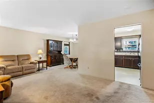 35 Corbin Ave, Shirley, NY 11967 - Photo 7