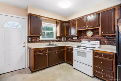 35 Corbin Avenue, Shirley, NY 11967 - Photo 15