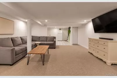 15535 Huron Street, Howard Beach, NY 11414 - Photo 13