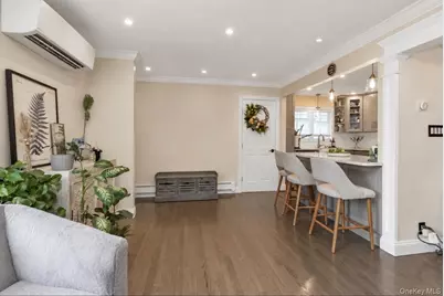 15535 Huron Street, Howard Beach, NY 11414 - Photo 7