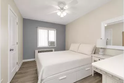 15535 Huron Street, Howard Beach, NY 11414 - Photo 23
