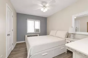 155-35 Huron St, Howard Beach, NY 11414 - Photo 23