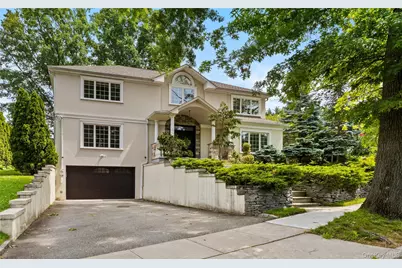 25 Bay Driveway, Manhasset, NY 11030 - Photo 3