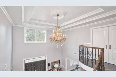 25 Bay Driveway, Manhasset, NY 11030 - Photo 15