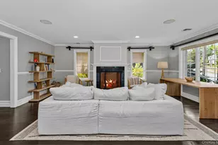 25 Bay Driveway, Manhasset, NY 11030 - Photo 5
