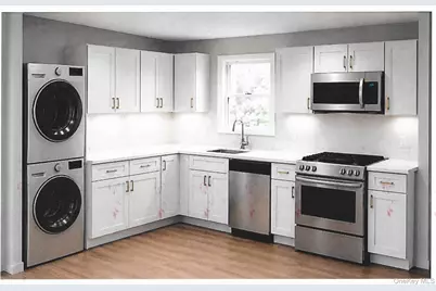 521 E Broadway #upper, Long Beach, NY 11561 - Photo 3