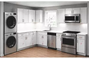 521 E Broadway, Long Beach, NY 11561 - Photo 3