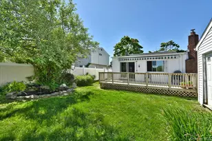 11 Glenda Dr, West Babylon, NY 11704 - Photo 27