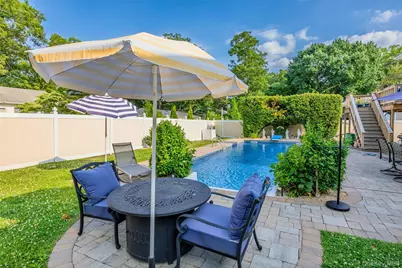 111 Brunswick Road, Ronkonkoma, NY 11779 - Photo 33