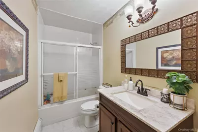 111 Brunswick Road, Ronkonkoma, NY 11779 - Photo 19
