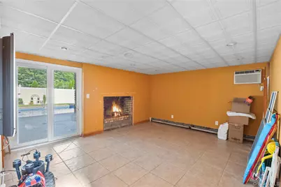 111 Brunswick Road, Ronkonkoma, NY 11779 - Photo 21