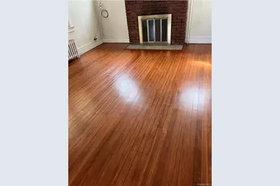70 Staples Street, Farmingdale, NY 11735 - Photo 3