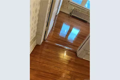 70 Staples Street, Farmingdale, NY 11735 - Photo 15