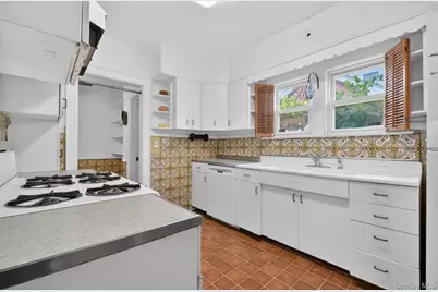 35-38 169th Street, Flushing, NY 11358 - Photo 11