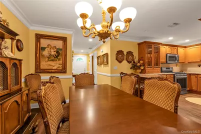 1125 Savoy Drive, Melville, NY 11747 - Photo 7