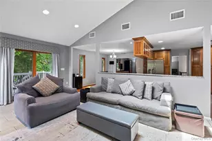 6 Barry Ct, Valley Cottage, NY 10989 - Photo 9