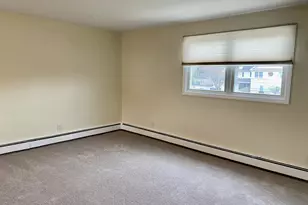 23 Grossman St, Melville, NY 11747 - Photo 11