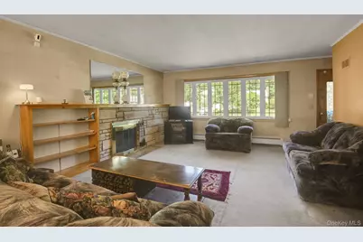 22 Greenvale Farms Road, Poughkeepsie, NY 12603 - Photo 5