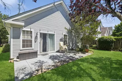 621 Spring Lake Drive, Middle Island, NY 11953 - Photo 31