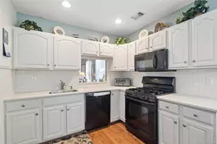621 Spring Lake Dr, Middle Island, NY 11953 - Photo 19
