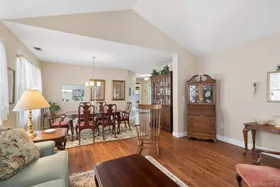 621 Spring Lake Drive, Middle Island, NY 11953 - Photo 9