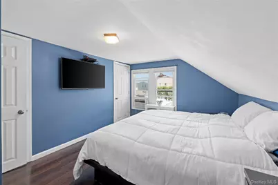 116 Sigsbee Avenue, Albertson, NY 11507 - Photo 9