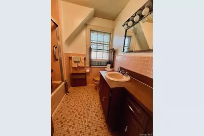 11515 Babbage Street, Richmond Hill, NY 11418 - Photo 33