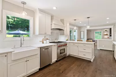 14 Briarwood Lane, Pleasantville, NY 10570 - Photo 19
