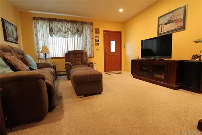 72-19 66th Road, Middle Village, NY 11379 - Photo 5