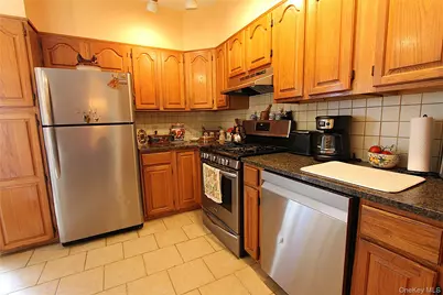 72-19 66th Road, Middle Village, NY 11379 - Photo 7