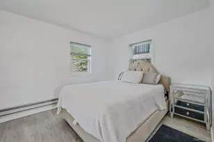 25 E Seacrest Ave, Lindenhurst, NY 11757 - Photo 43