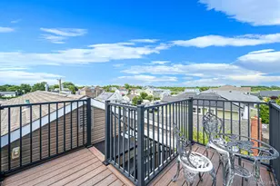 25 E Seacrest Ave, Lindenhurst, NY 11757 - Photo 11